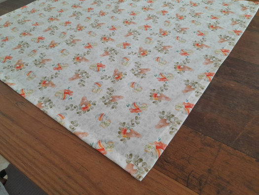 Čtvercový ubrus......zajíček a kraslice