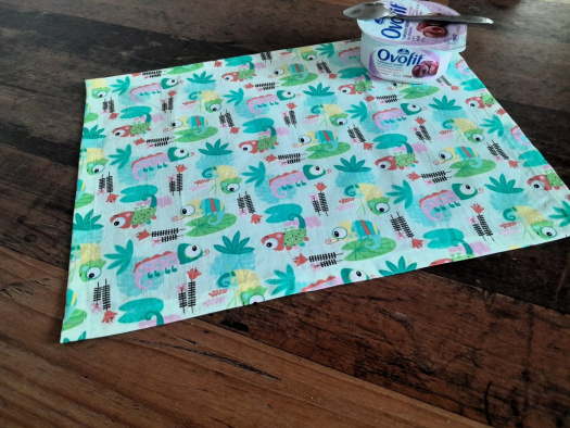 Prostírka na svačinku....chameleon