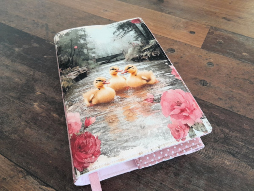 nastavitelný obal na knihu.....housátka