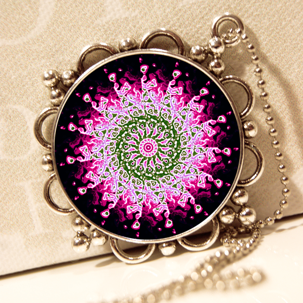 Deep  - Ozdobný přívěsek na krk 