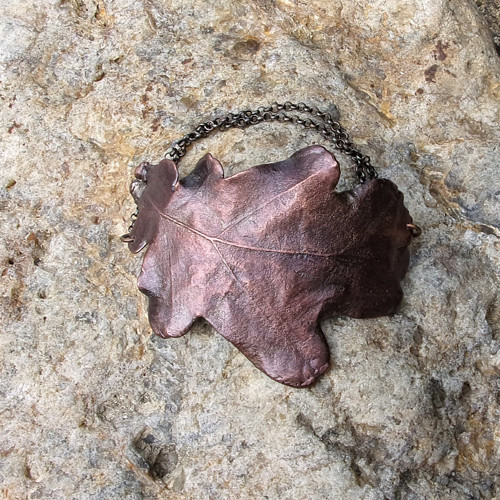 Pokovený dubový list*náramek