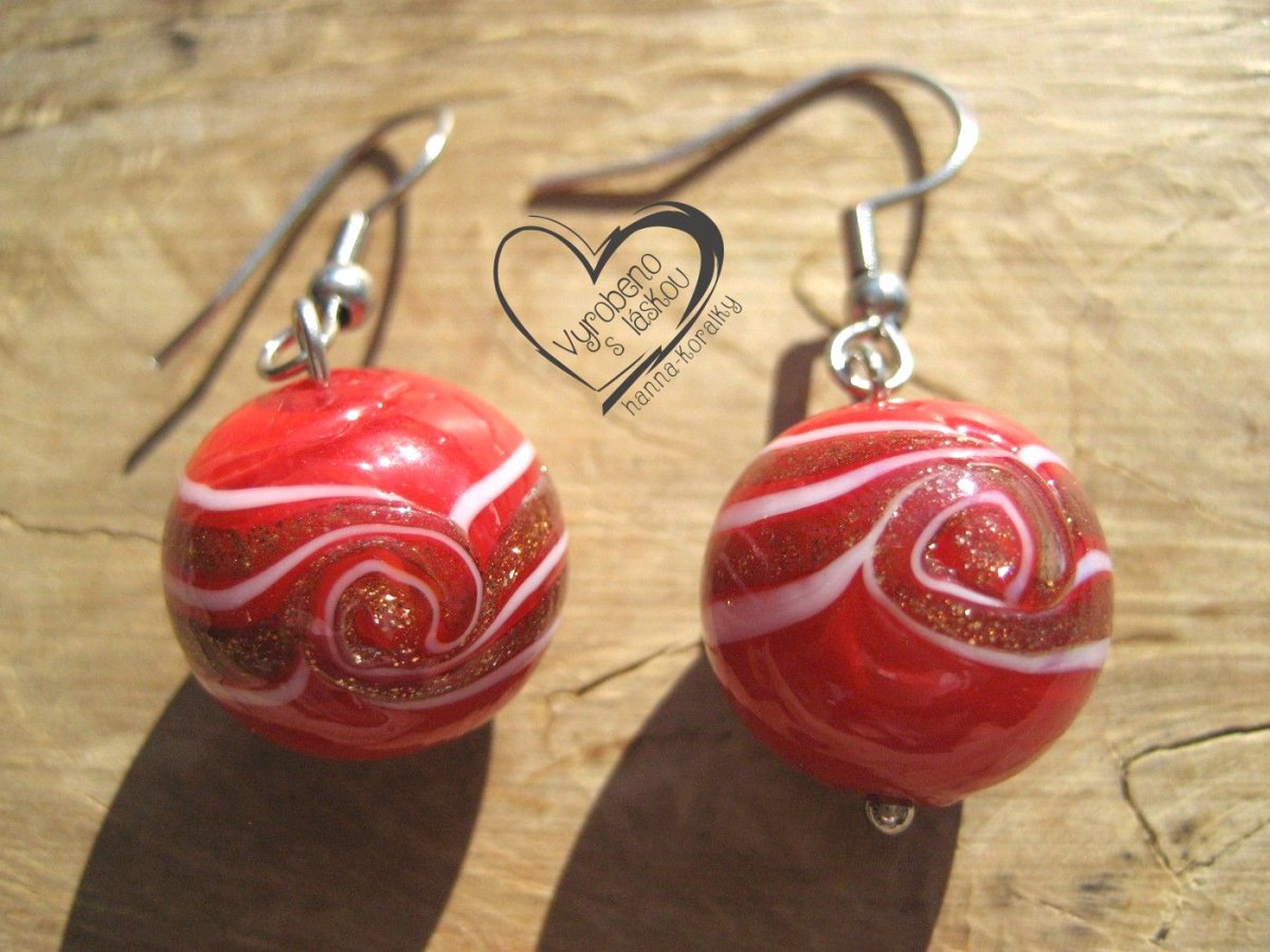 Náušnice - červené vinutky - vinuté perle