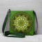 Menší zelená kabelka s mandalou