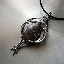 Náhrdelník Primary  (turitella)