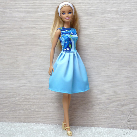 Modré šatičky pro Barbie