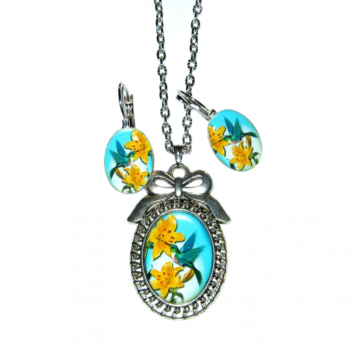 Souprava...KOLIBŘÍK - pravda a radost.