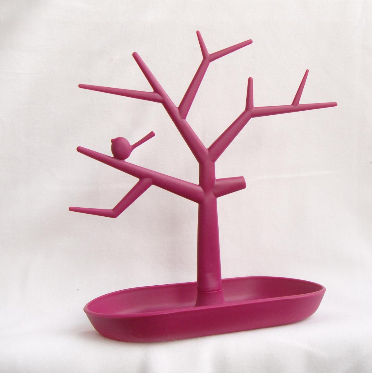 2387 Plastový stojan na šperky starorůžový