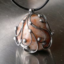 Náhrdelník Filigree  (sluneční kámen)