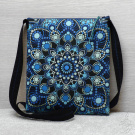 Modrá kabelka s mandalou Dot Art