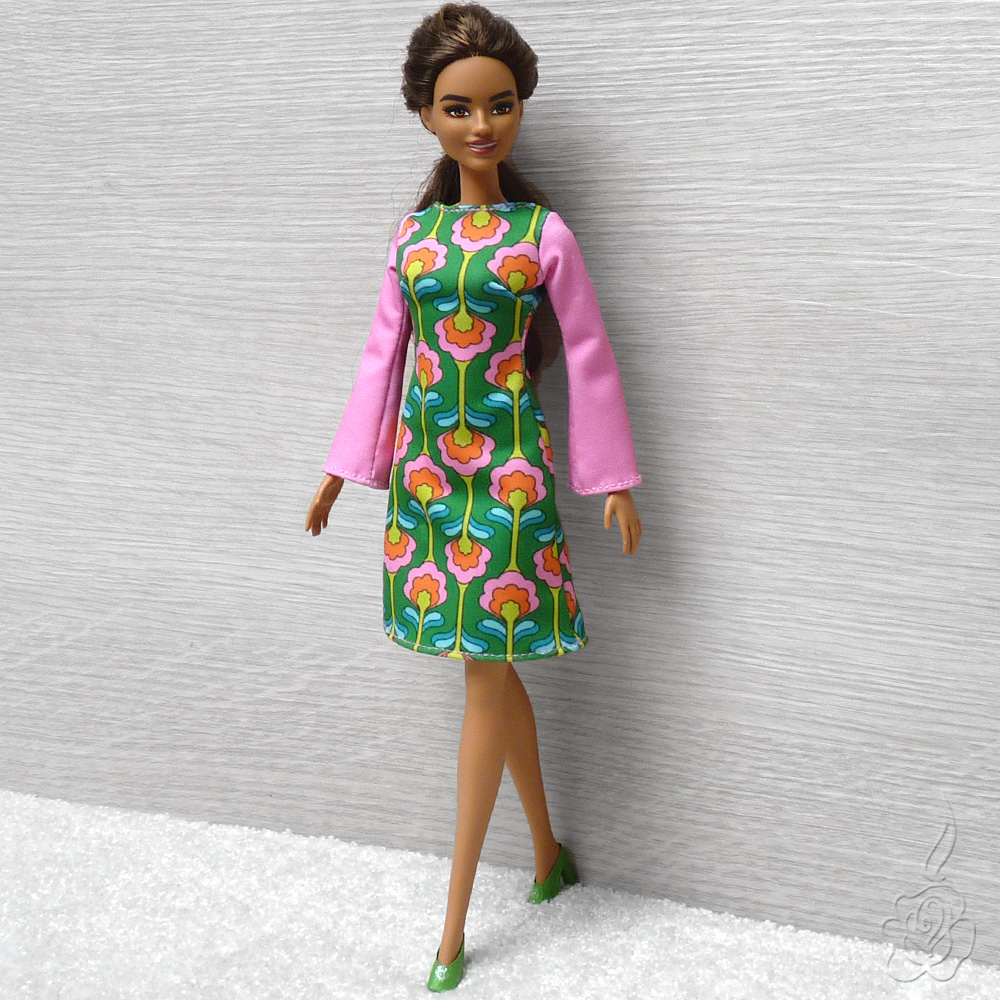 Retro šaty pro Barbie 
