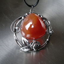 Náhrdelník Allison   (achát)