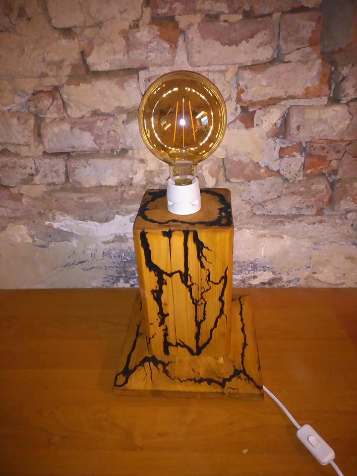 Stolní Lampa 02