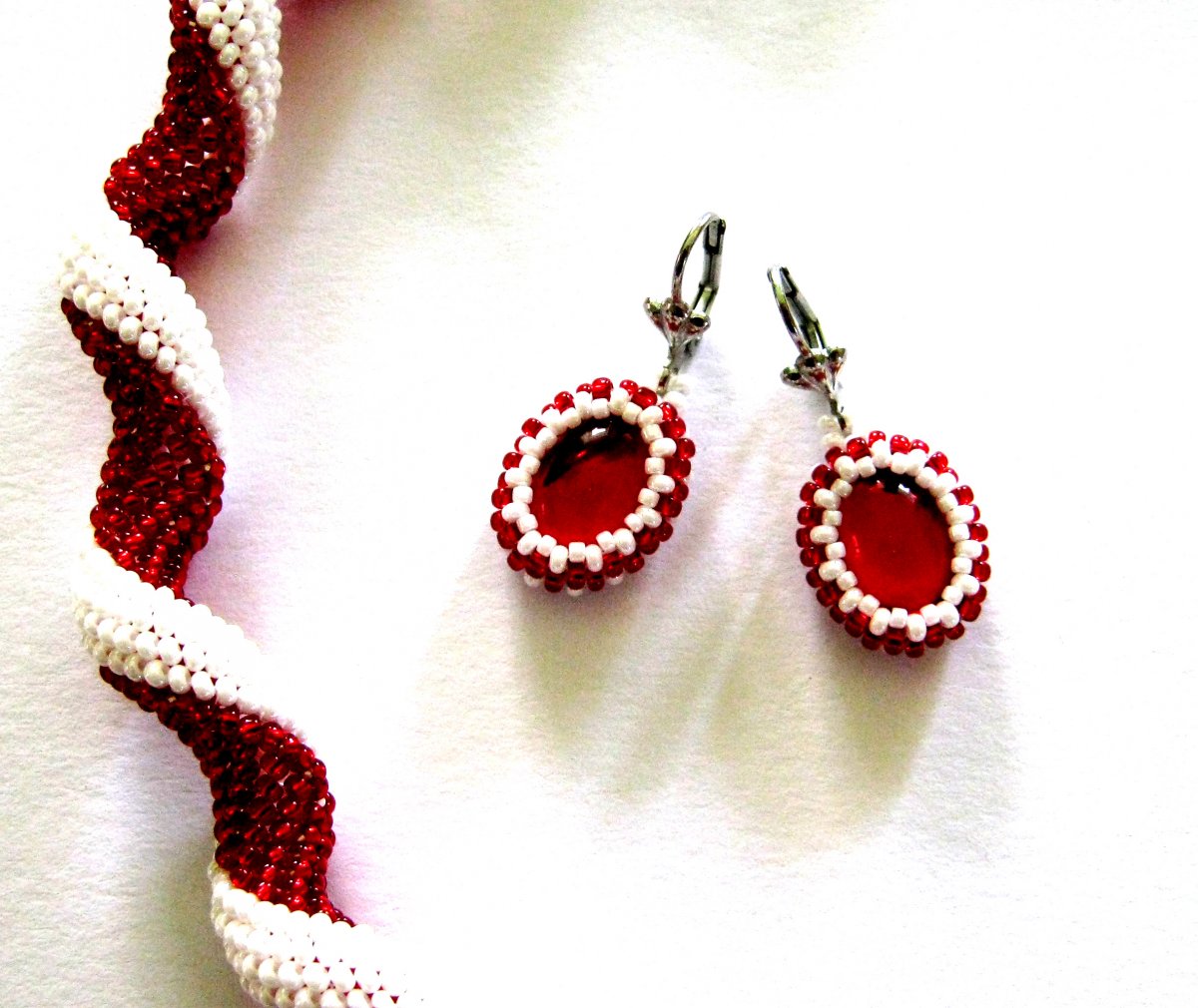 Letní peyote spirála a náušnice.