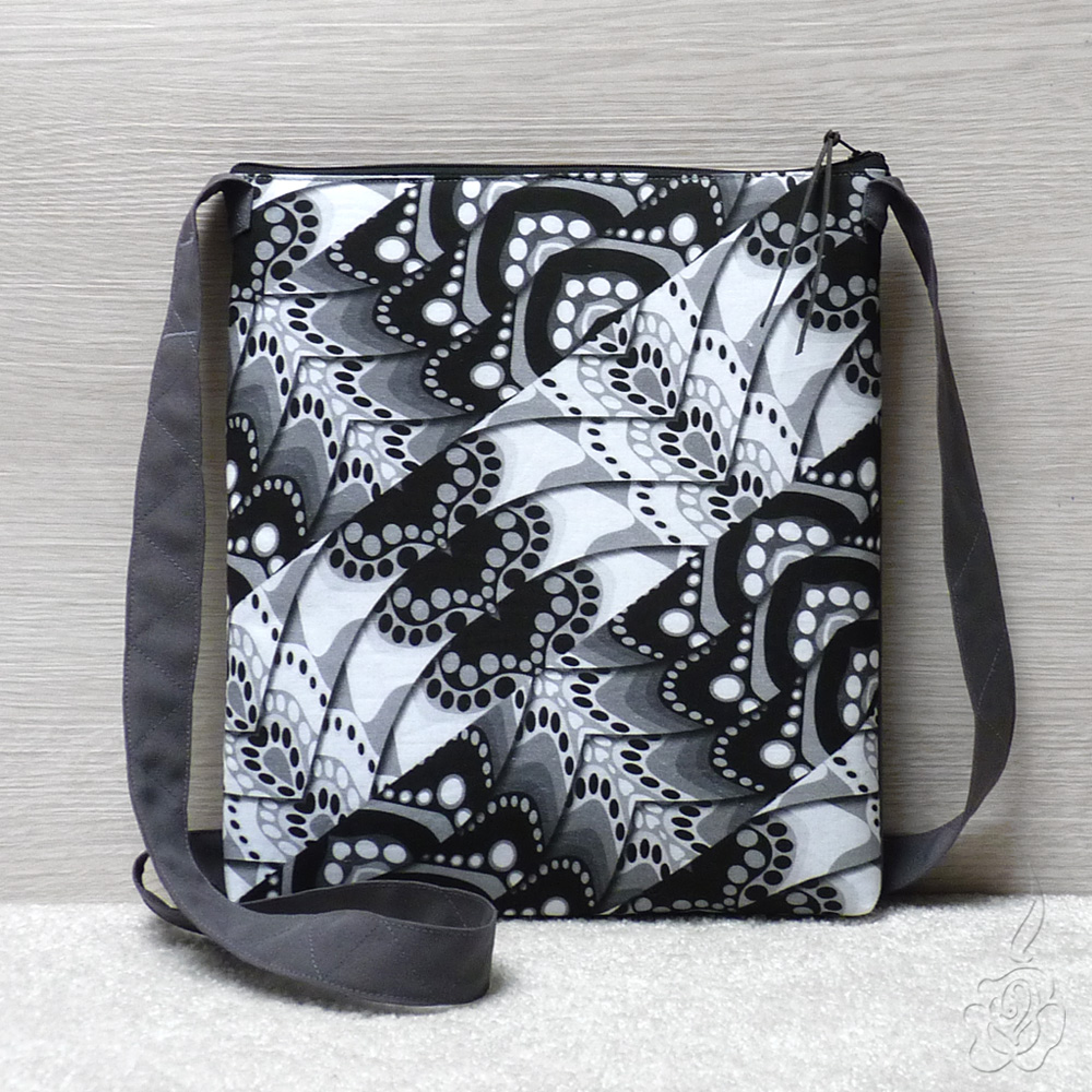 Černobílá crossbody kabelka - Julie