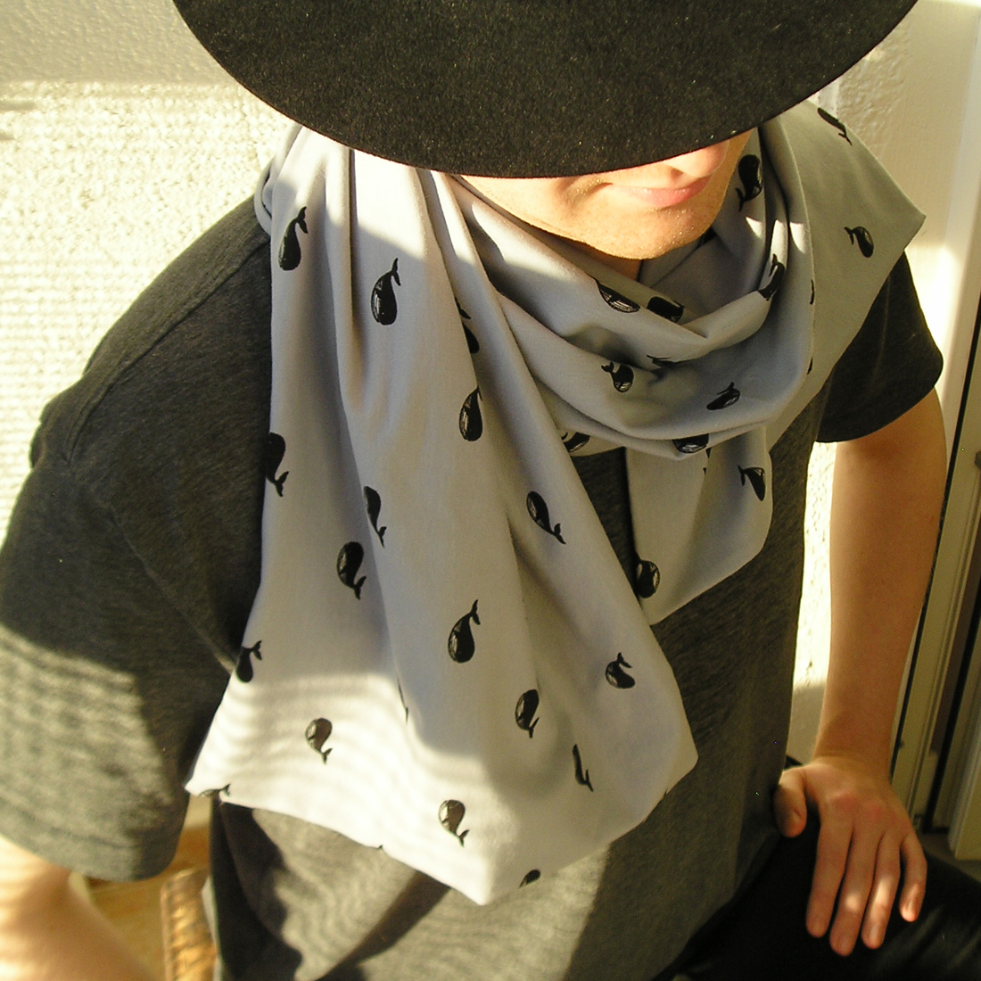 Velryby, šála úplet