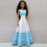 Dlouhé barevné šaty pro Barbie