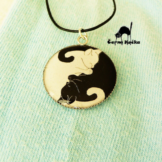 Kočičí jin-jang (náhrdelník)
