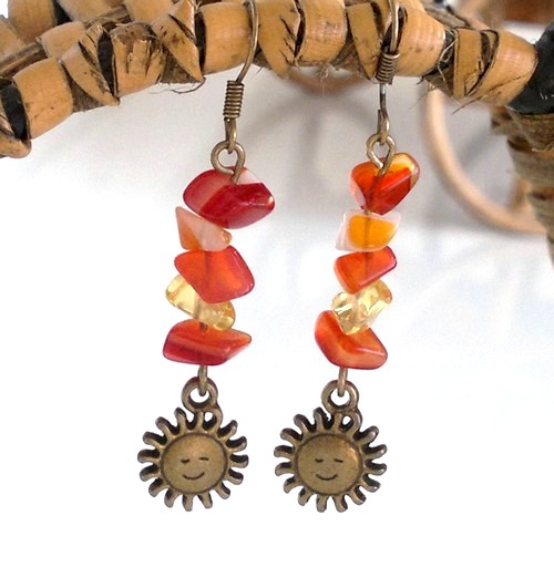 Slunce se zlomky karneolu