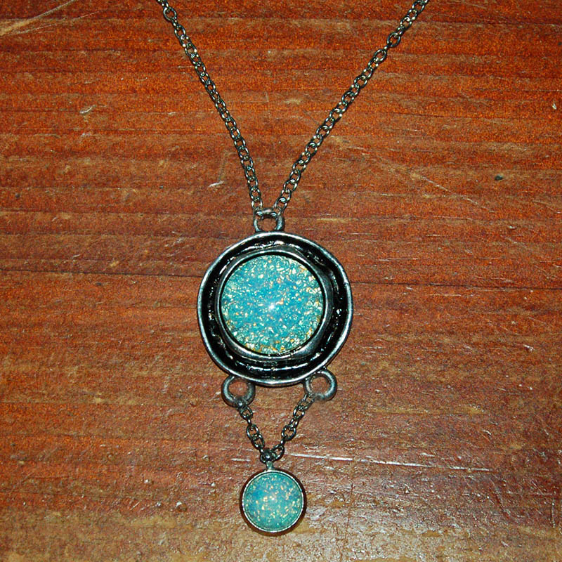 Náhrdelník s opálovými skly