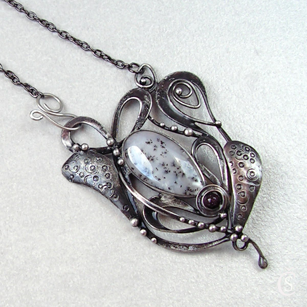 Adéla - Merlinit, Granát