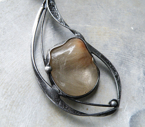 Venušin amulet...(Sagenit)