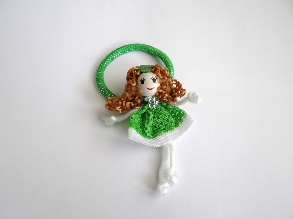 Gumička do vlasů - Zelená panenka