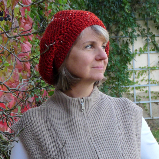 Pletený baret - vínový