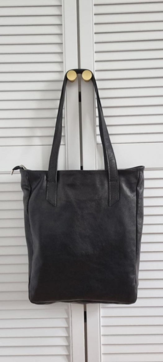 Kožená taška SHOPPER - černá *A*K*C*E*