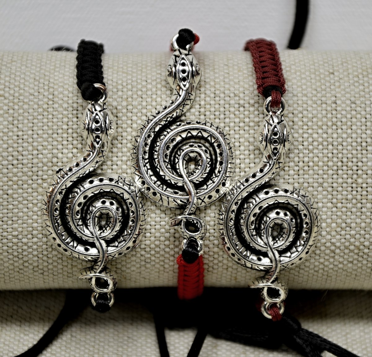 Pánský macramé náramek had