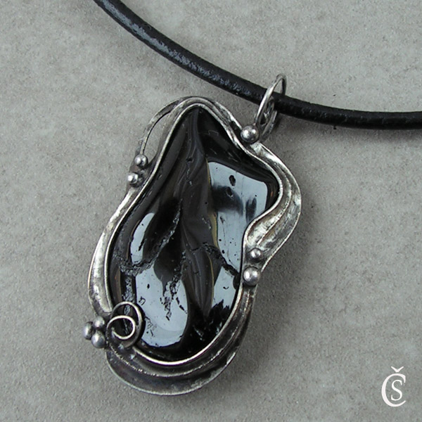 Tajemství - Turmalín