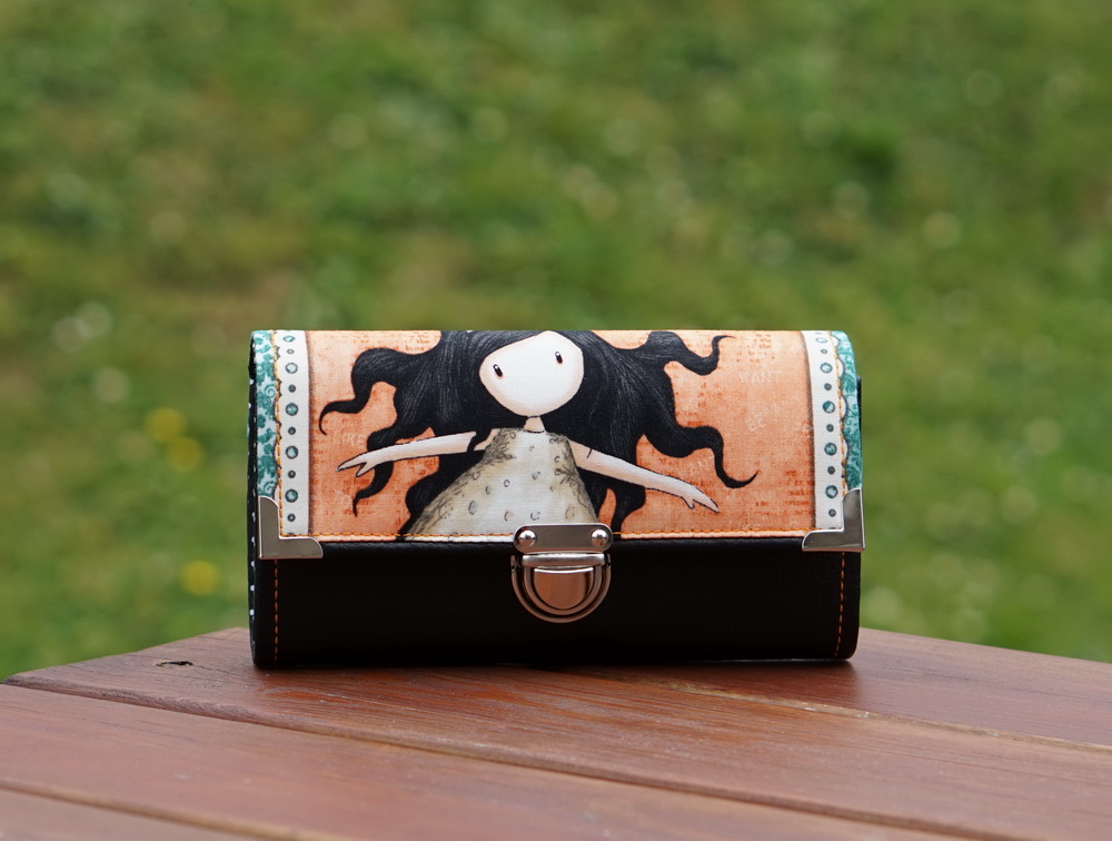 Peněženka, 12 karet, 2 měny