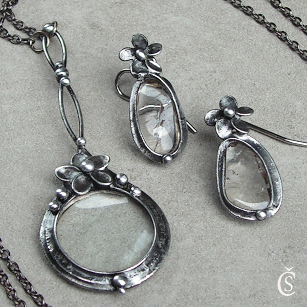 Dámská lupa s náušnicemi - Křišťál