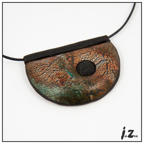 Přívěsek do zelena