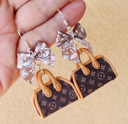 bez kabelky ani ránu