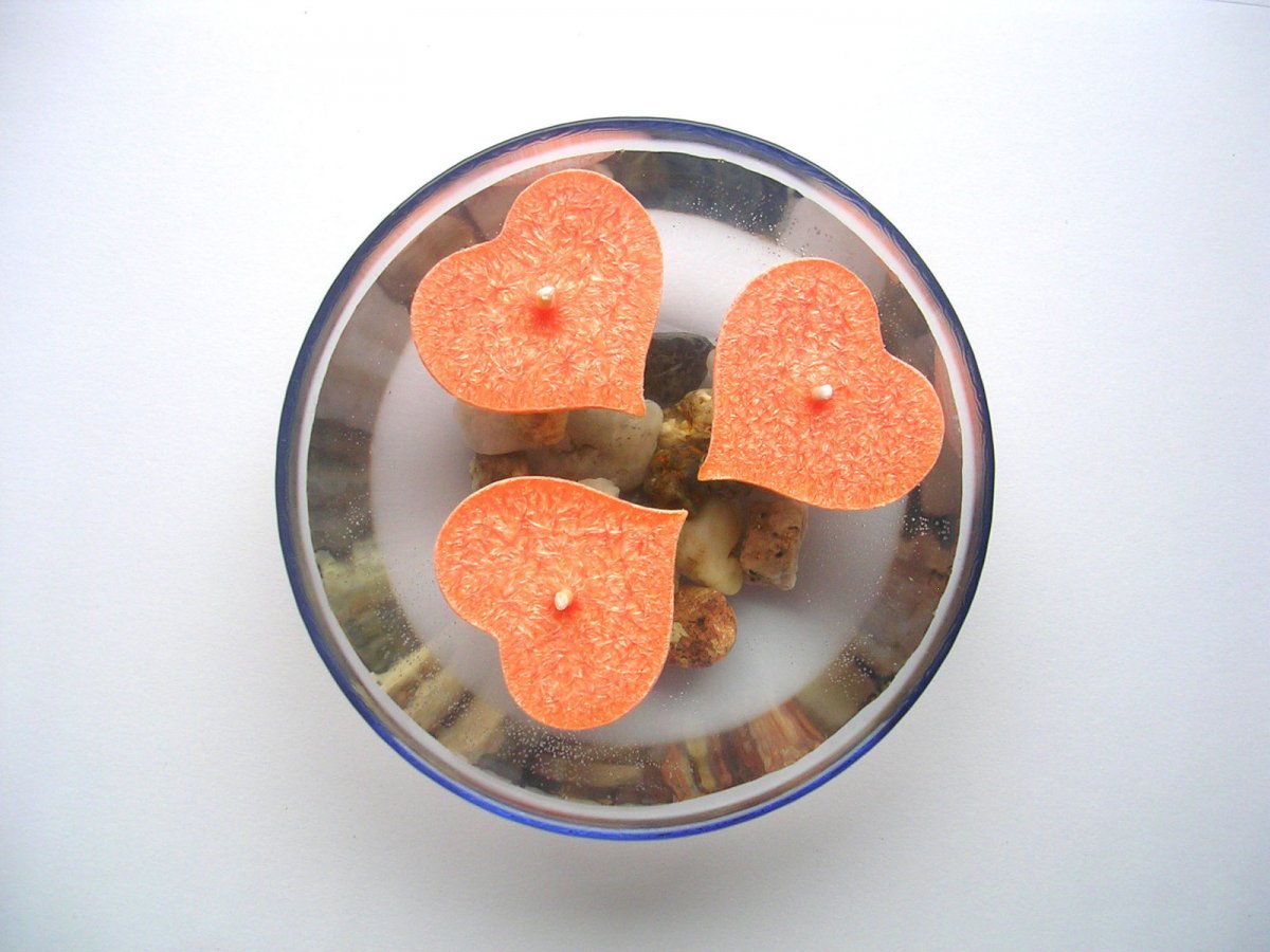 Plovoucí svíčky - srdíčko (oranžová)