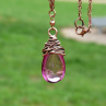 Náhrdelník - spoutaná kapka