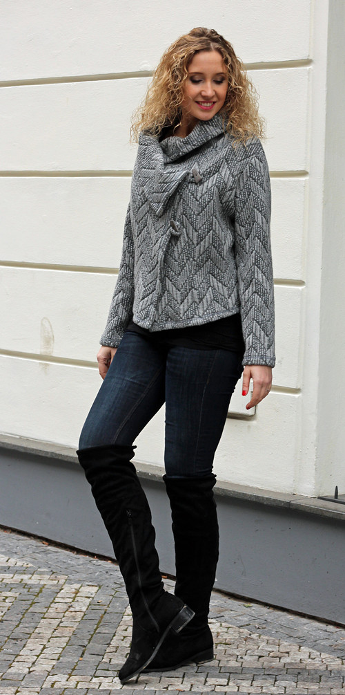 Jarní svetrové sáčko