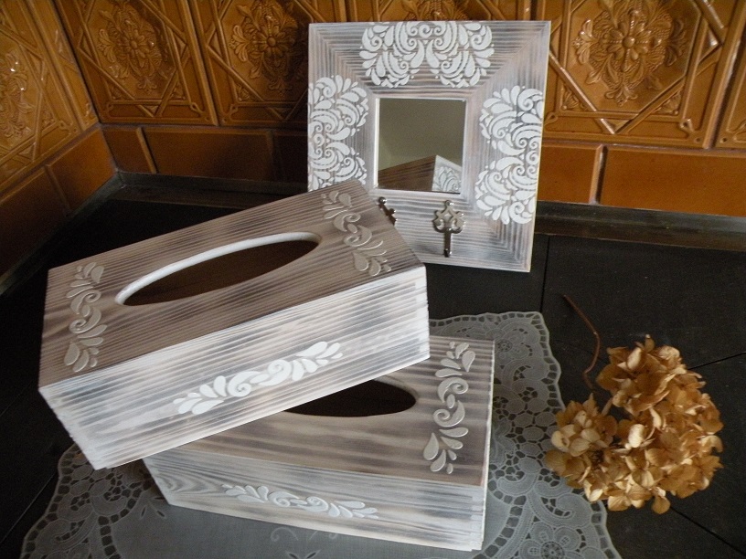 Krabička na kapesníky - krása dřeva bílá