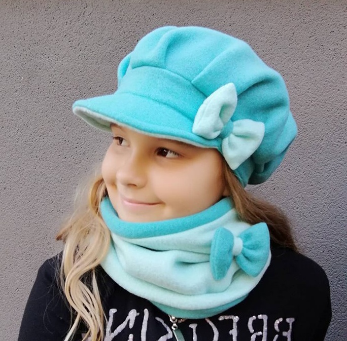 čepice ,BEKOVKA,KŠILTOVKA  tm. tyrkys+sv. mašle