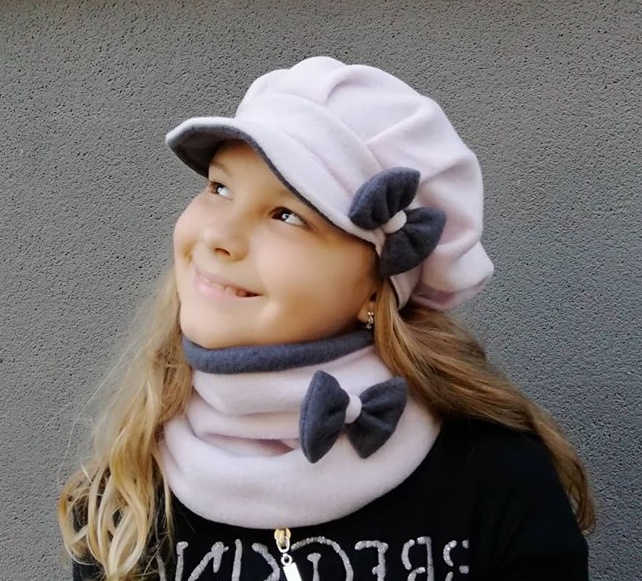 čepice ,BEKOVKA,KŠILTOVKA  sv.fialová+šedá a mašle