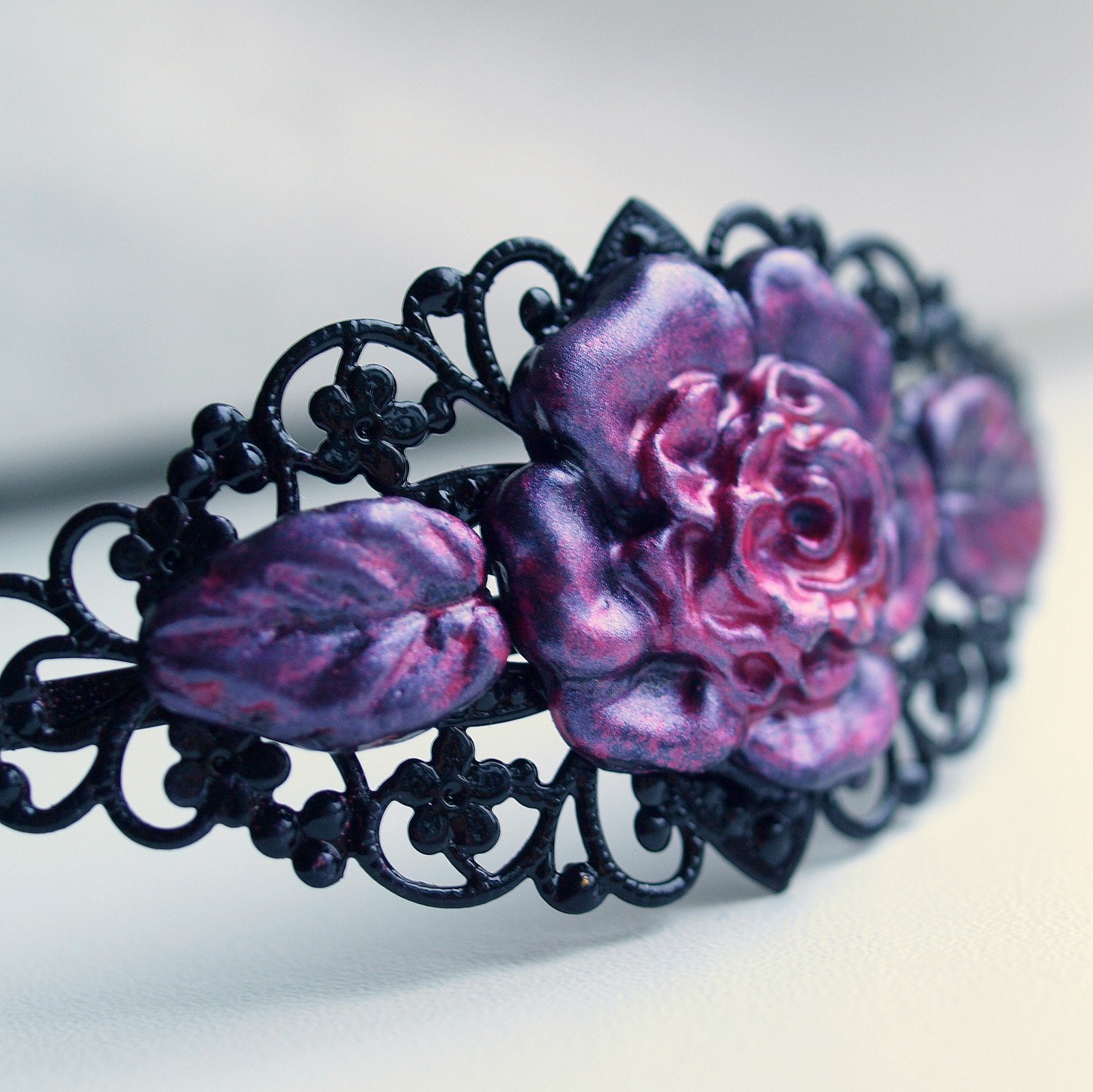 Růžovočerné růže - čelenka