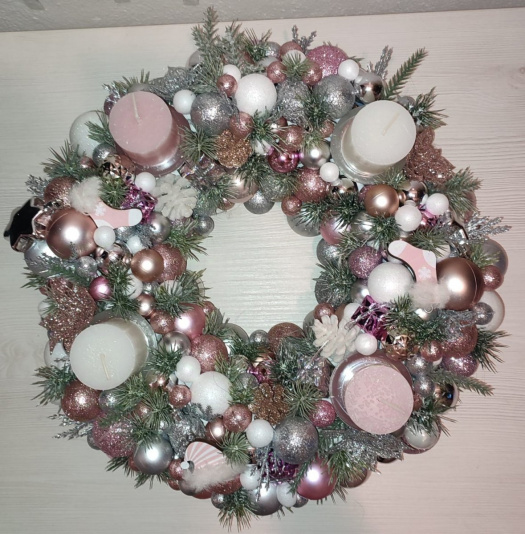 Adventní věnec baňky 