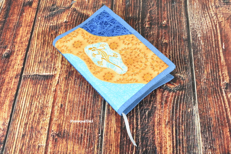 Obal na knihu s výšivkou