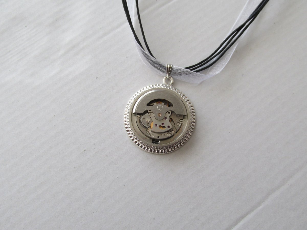  ORIGINÁLNÍ steampunkový přívěsek