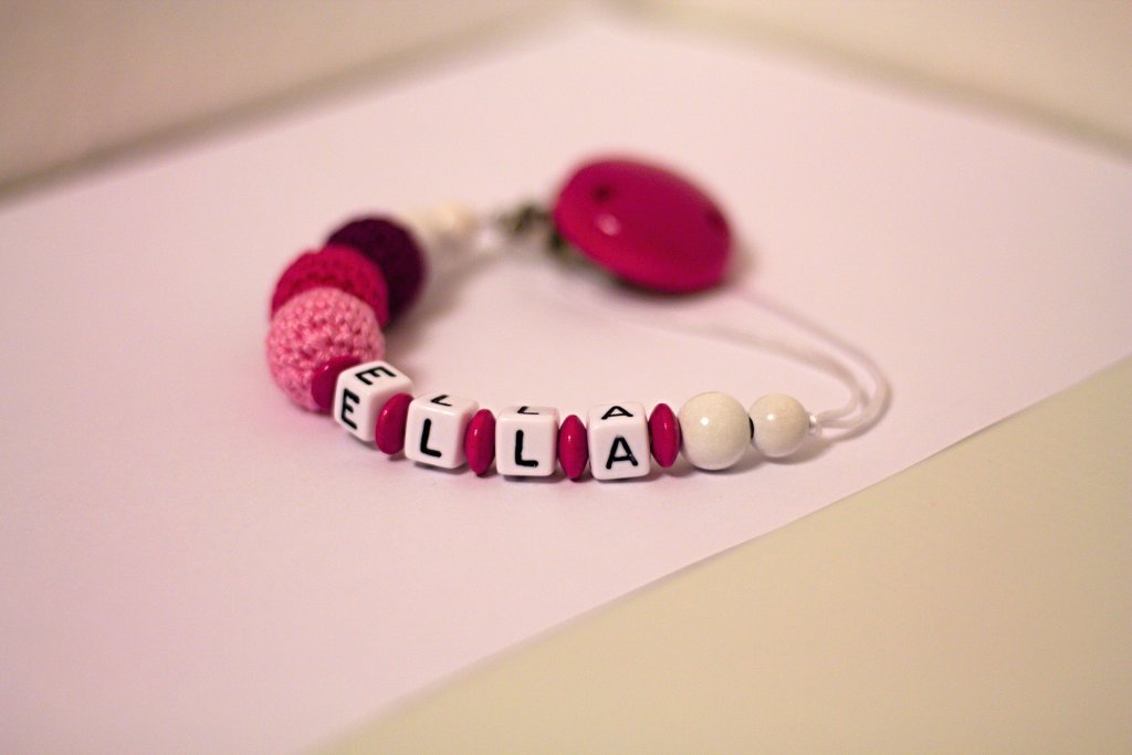 Řetízek na dudlík se jménem