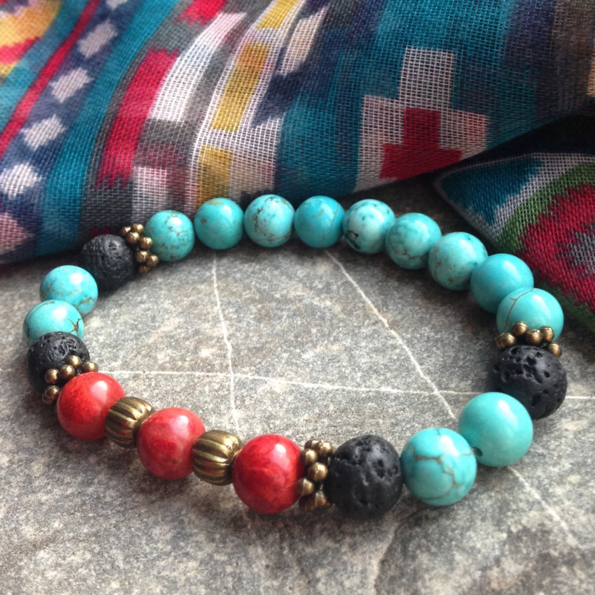 Tyrkys, láva, korál - náramek