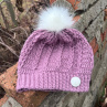 Starorůžová čepice s bambulí
