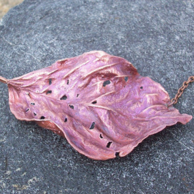 Pokovený opravdový podzimní list*fialový