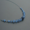 Světle modrý jednořadý náhrdelník - střed