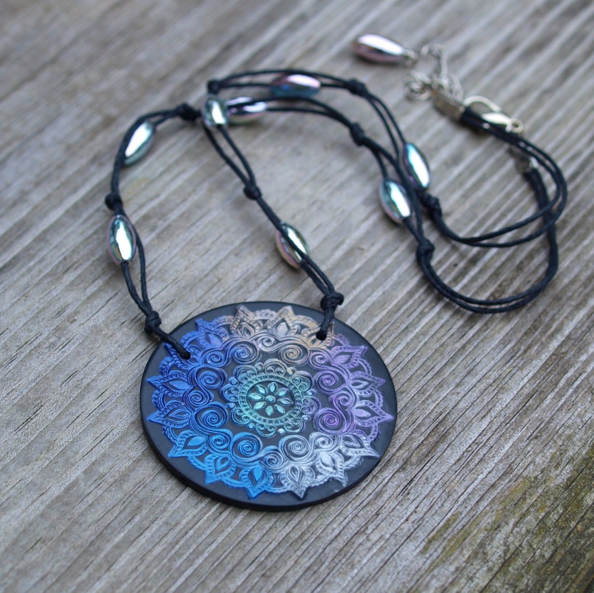 Náhrdelník - S duhou